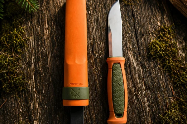 lovecky-nuz-morakniv-gumova-rukojet